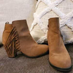 RAMPAGE booties